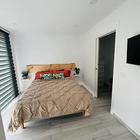 Piso Carpi Apartmán *