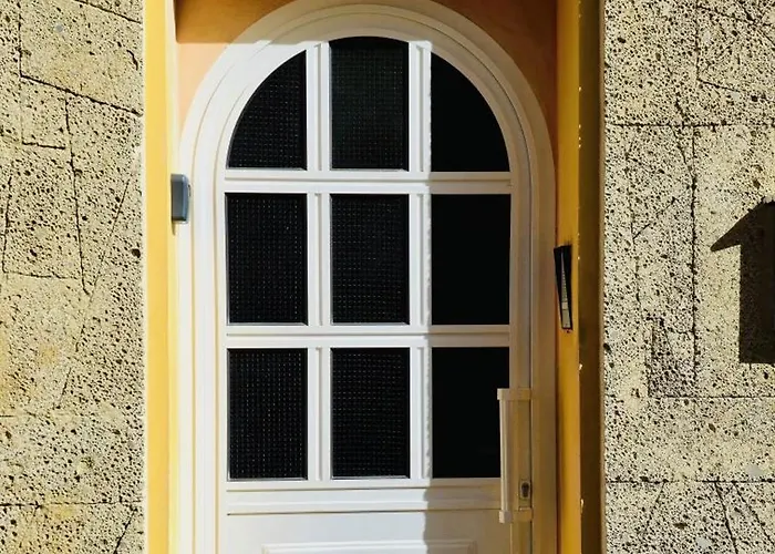 Piso Carpi דירה *